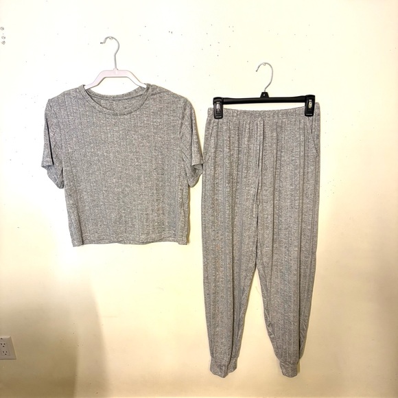 Silver Gray Women’s Loungewear Set. Size L. EUC. - Picture 1 of 8